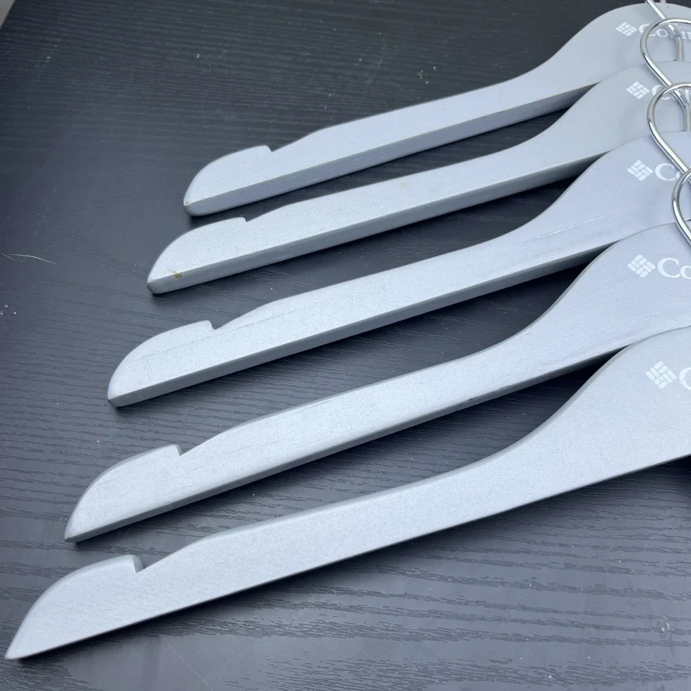 Columbia Sportswear Company Wooden Clothes Hangers Gray Set‎ of 5